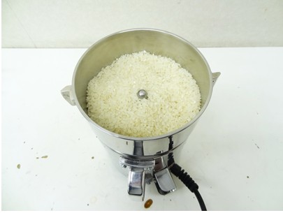 お米を粉末にするミニスピードミル