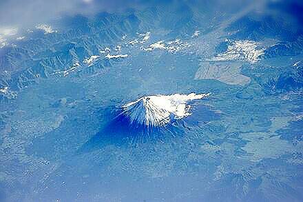 国際宇宙ステーションから見た富士山